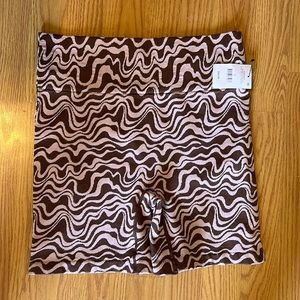 Cotton On Body seamless rib bike short in wave geo cedar brown - NEW with tags